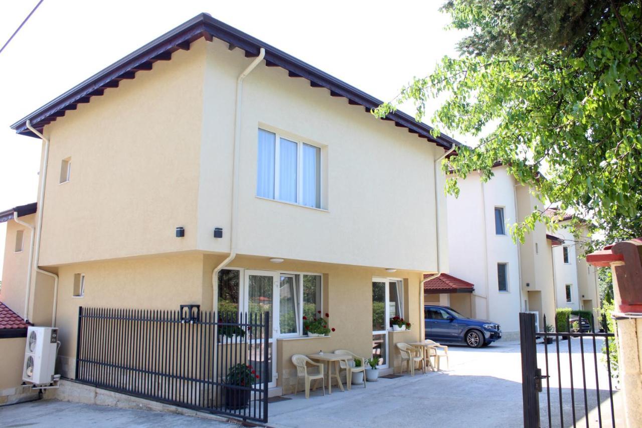 Complex Pika Hotel Golden Sands Ngoại thất bức ảnh